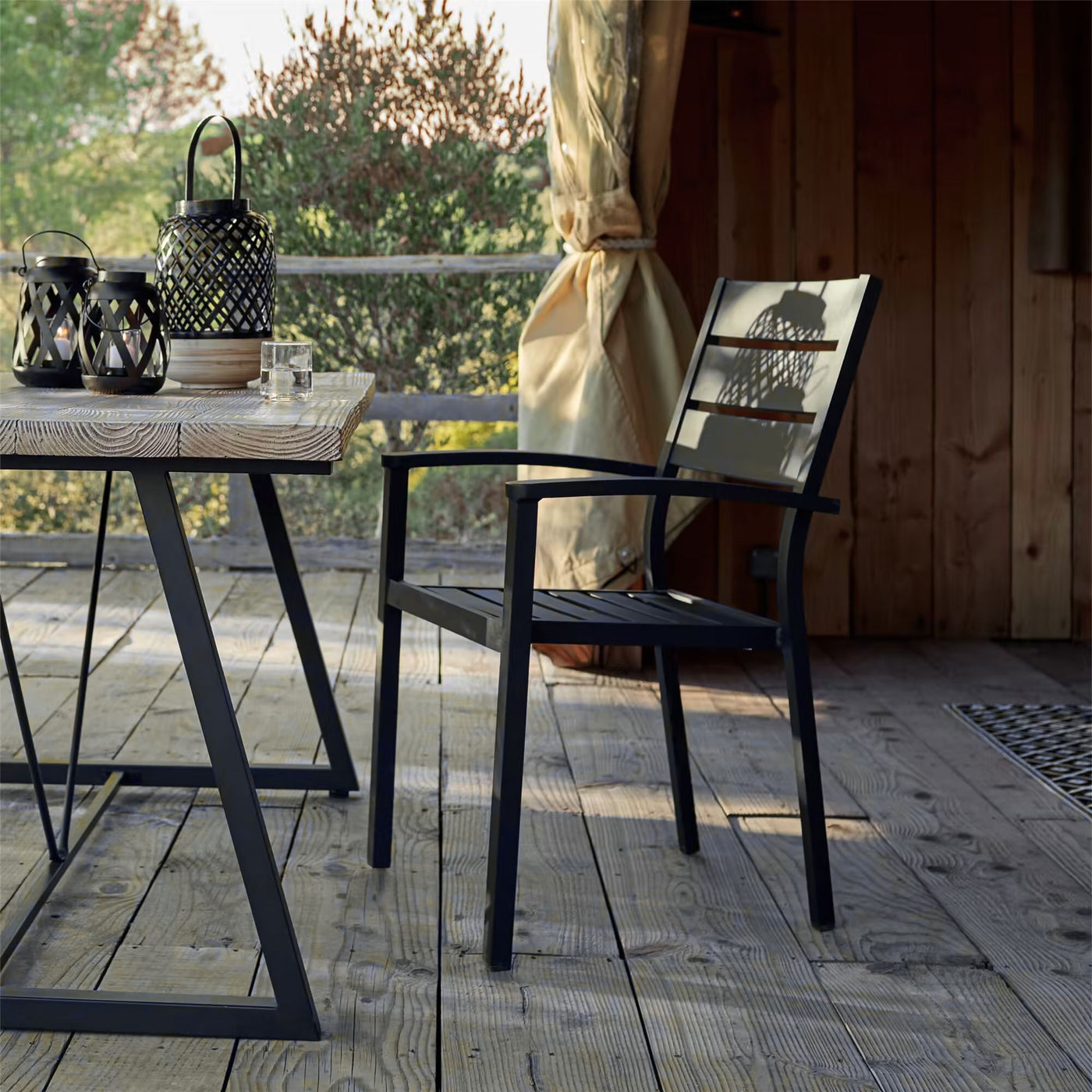 Lot de 6 chaises de jardin ALINEA Maria empilables avec accoudoirs en aluminium noires