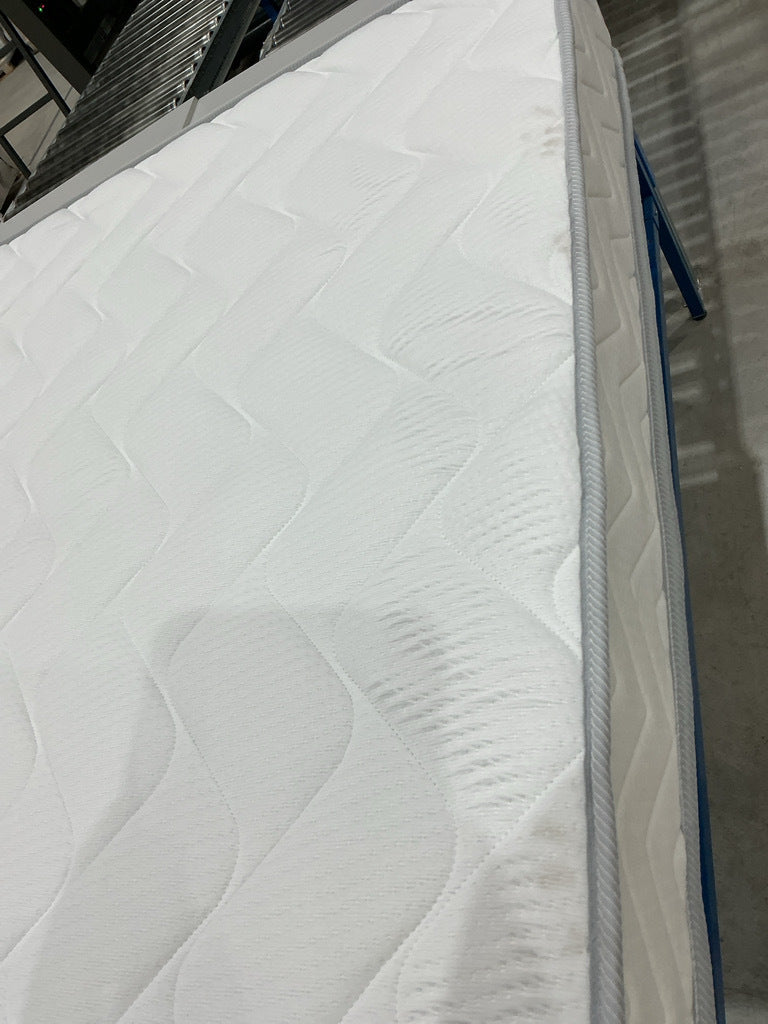 Matelas LA REDOUTE mousse, soutien ferme, accueil enveloppant, 140x190cm