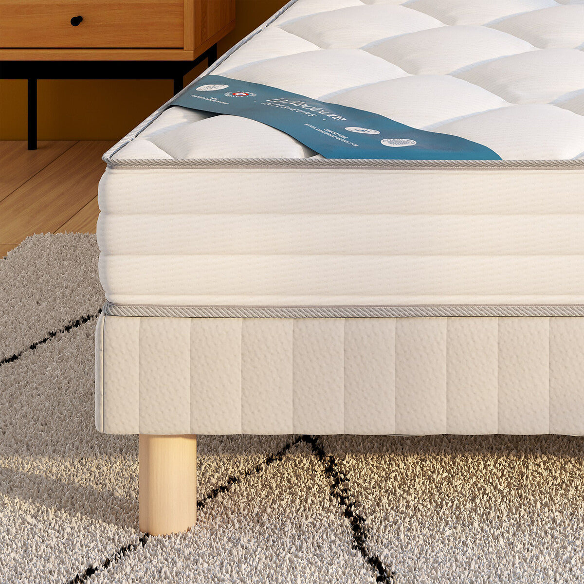 Matelas LA REDOUTE latex, soutien ferme, accueil enveloppant, 140x190cm