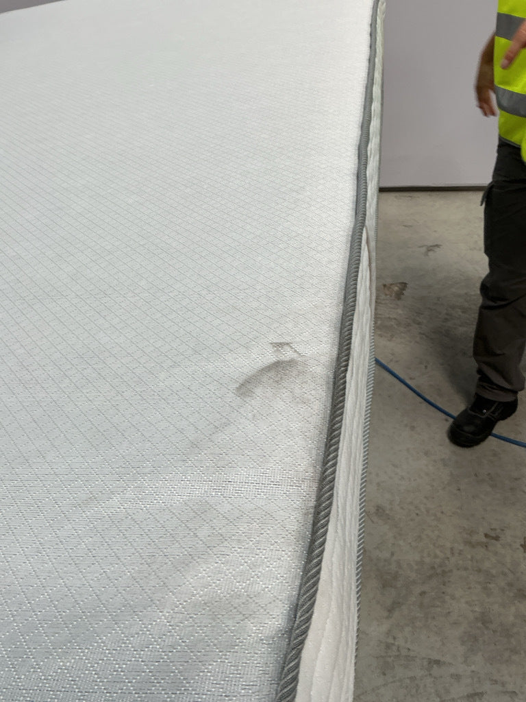 Matelas LA REDOUTE 588 ressorts ensachés, soutien ferme, accueil moelleux, 160x200cm