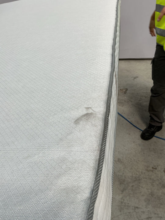 Matelas LA REDOUTE 588 ressorts ensachés, soutien ferme, accueil moelleux, 160x200cm