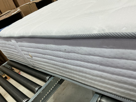 Matelas LA REDOUTE 588 ressorts ensachés, soutien ferme, accueil moelleux, 160x200cm