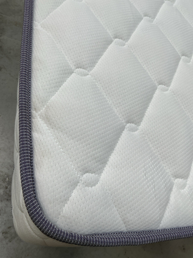 Matelas MERINOS Well Bed 520 ressorts ensachés, soutien ferme, accueil moelleux, 160x200cm