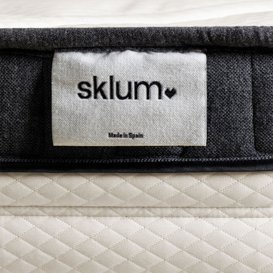 Matelas SKLUM mousse mémoire 200x200 cm Guideor