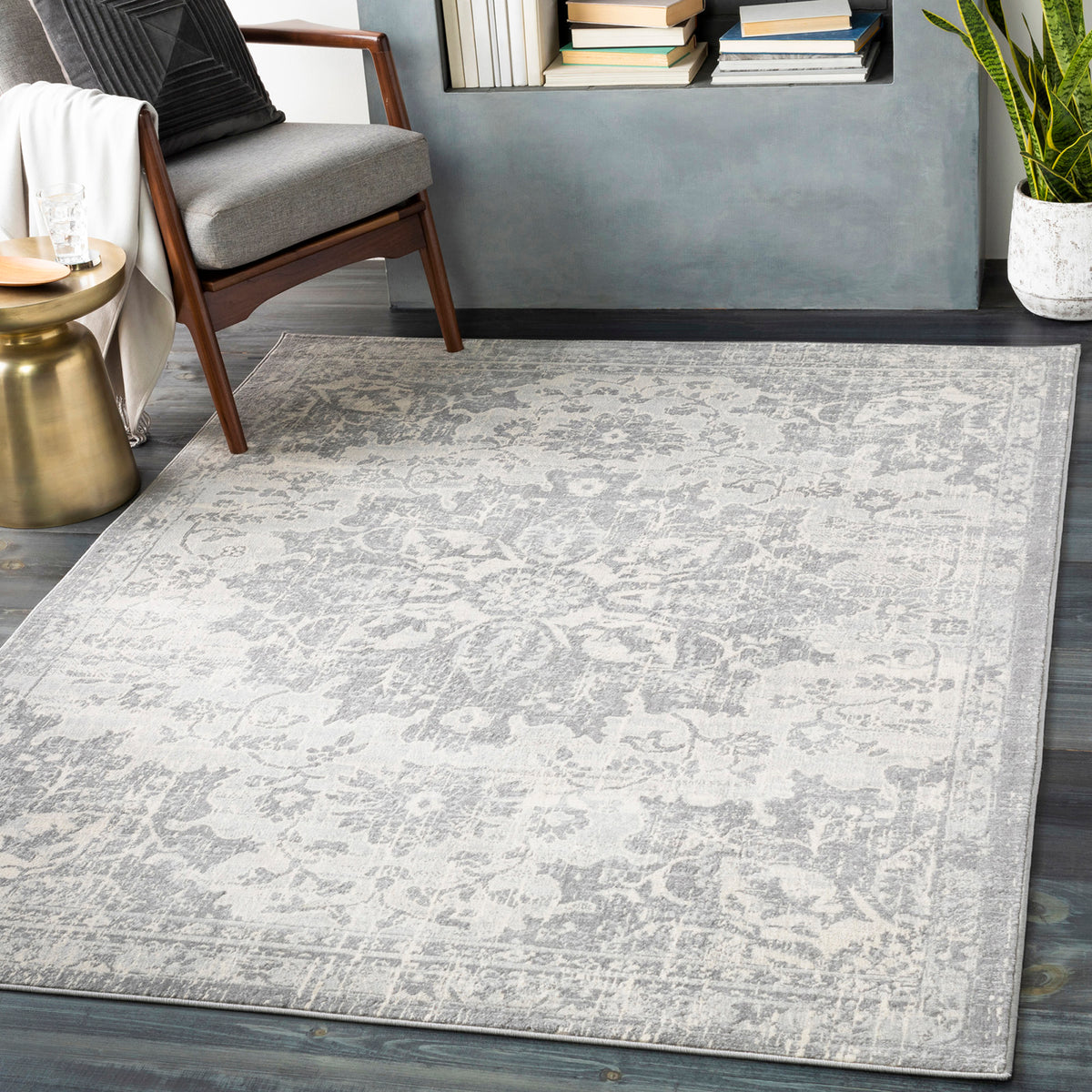 Tapis Surya Sage vintage oriental, motif médaillon délavé gris argenté et ivoire, vue 2