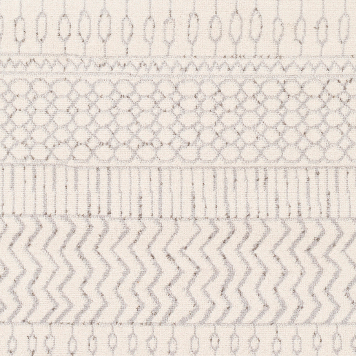 Tapis SURYA Hama scandinave bohème, motif frises gris clair sur fond blanc cassé, vue 7