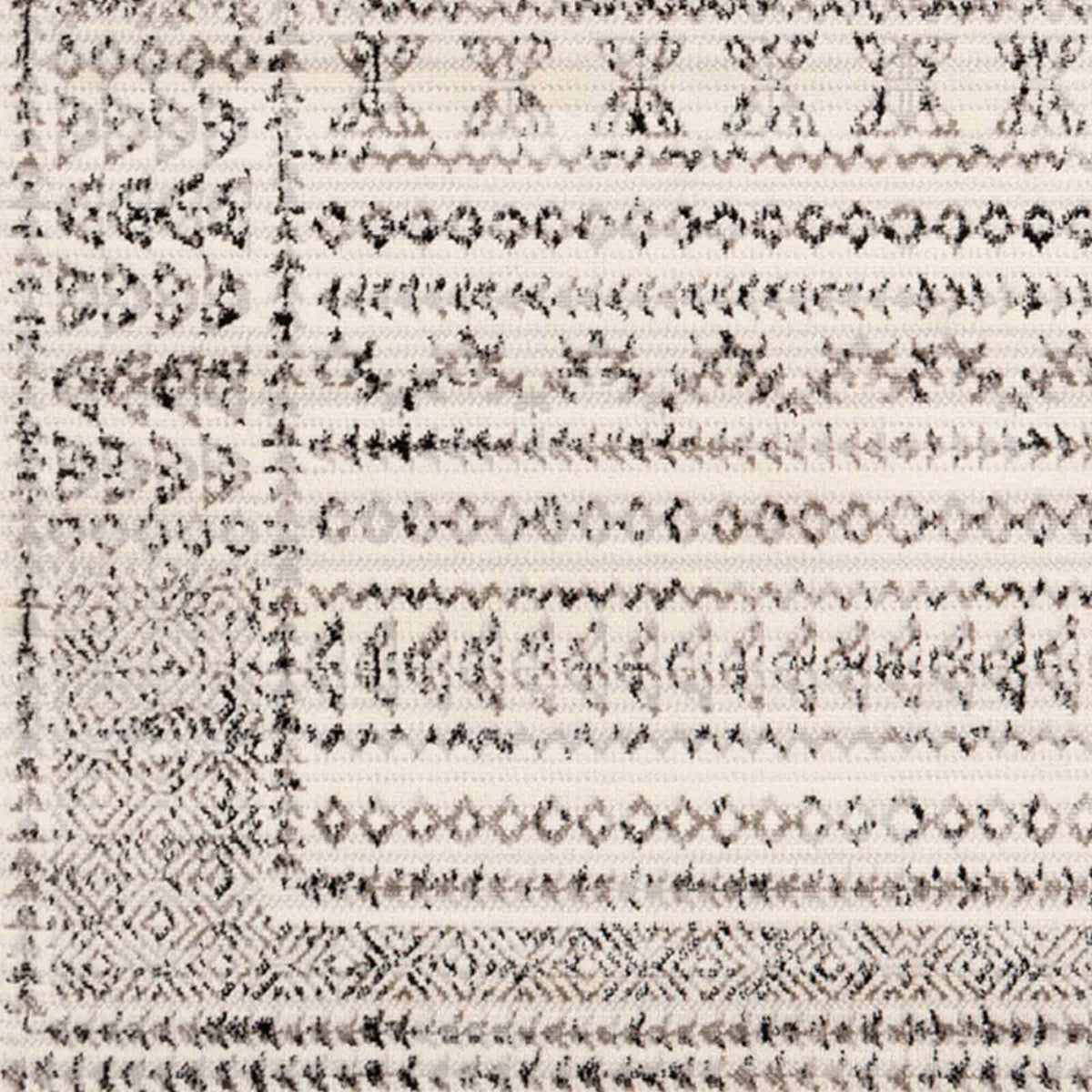 Tapis de couloir SURYA Ipoh bohème, motif berbère losanges, blanc cassé, noir et gris, vue 7