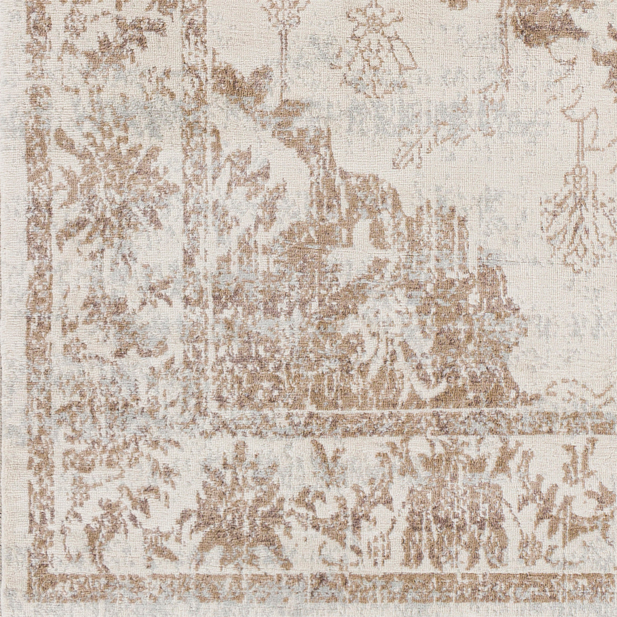 Tapis Surya Shawna vintage oriental, médaillon patiné beige et taupe sur fond ivoire, vue 7