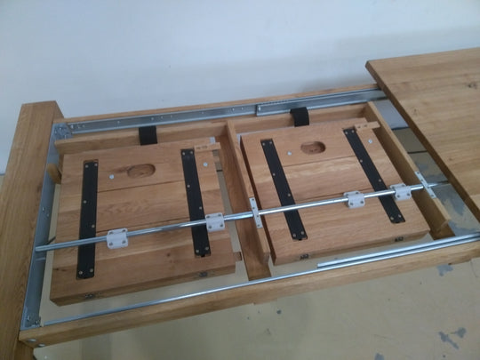 Table à manger BOBOCHIC SALOMEE en chêne massif extensible