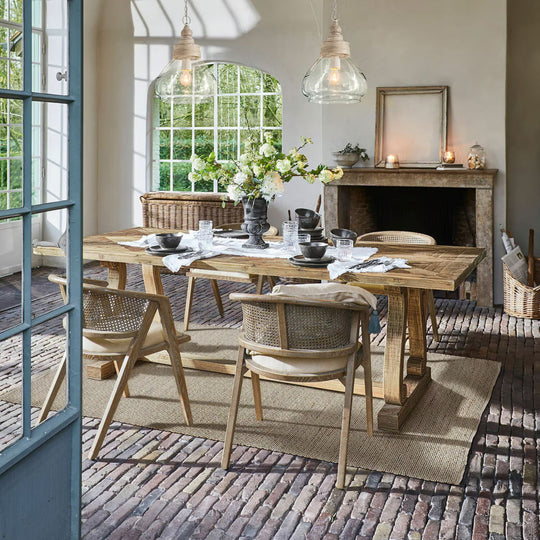 Table à manger LOBERON Campbelltown en bois de sapin revalorisé avec motif intarsia