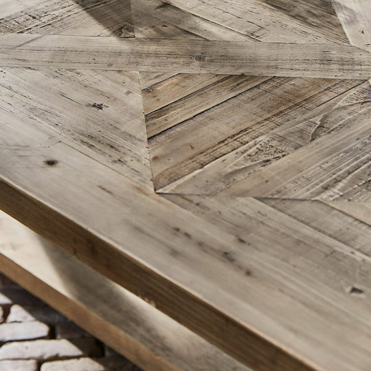 Table à manger LOBERON Campbelltown en bois de sapin revalorisé avec motif intarsia