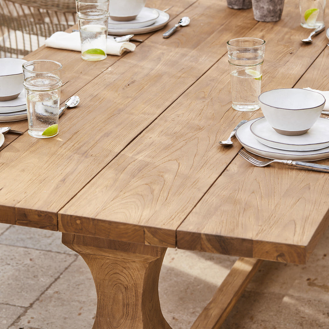 Table à manger LOBERON Devonshire 10 personnes en bois massif marron — photo produit