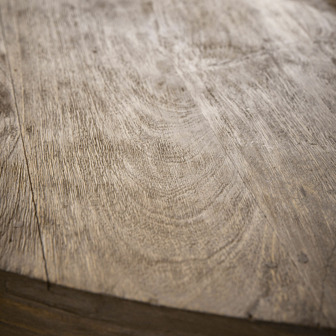 Table ronde LOBERON Retonfey en bois massif marron vieilli — photo produit