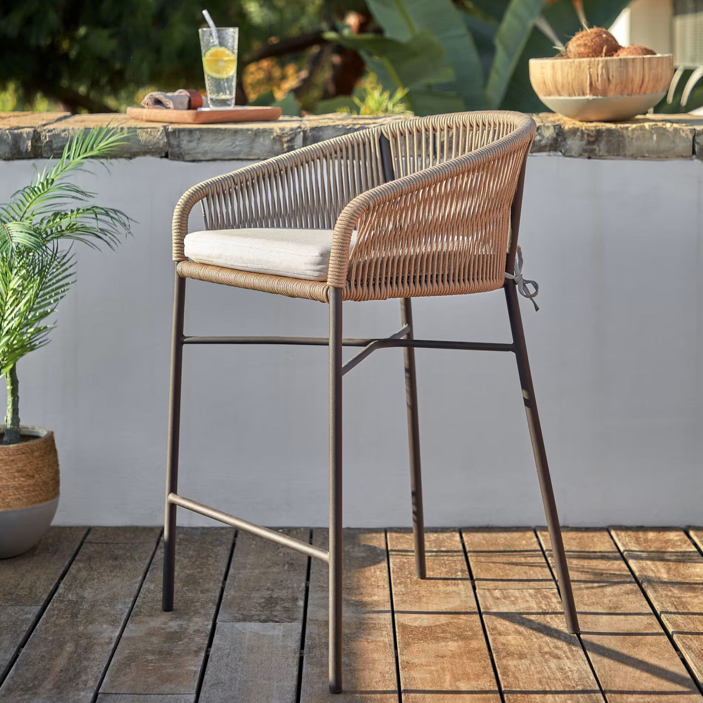 Lot de 4 Tabourets KAVE HOME Yanet en corde beige hauteur 80 cm