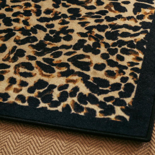 Tapis à motif léopard THE SOCIALITE FAMILY Leopardo 198x300 cm