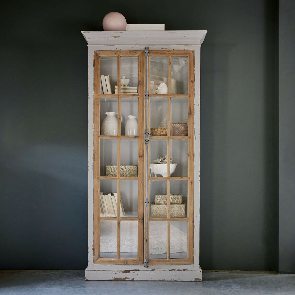 Vitrine Loberon Philippe bois gris — photo produit